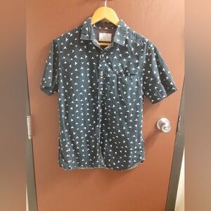 Denim & Flower Blue Shirt with White Pattern Slim Fit  Short Sleeve Men's Size L